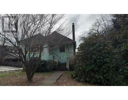 317 W 15TH STREET, North Vancouver, British Columbia