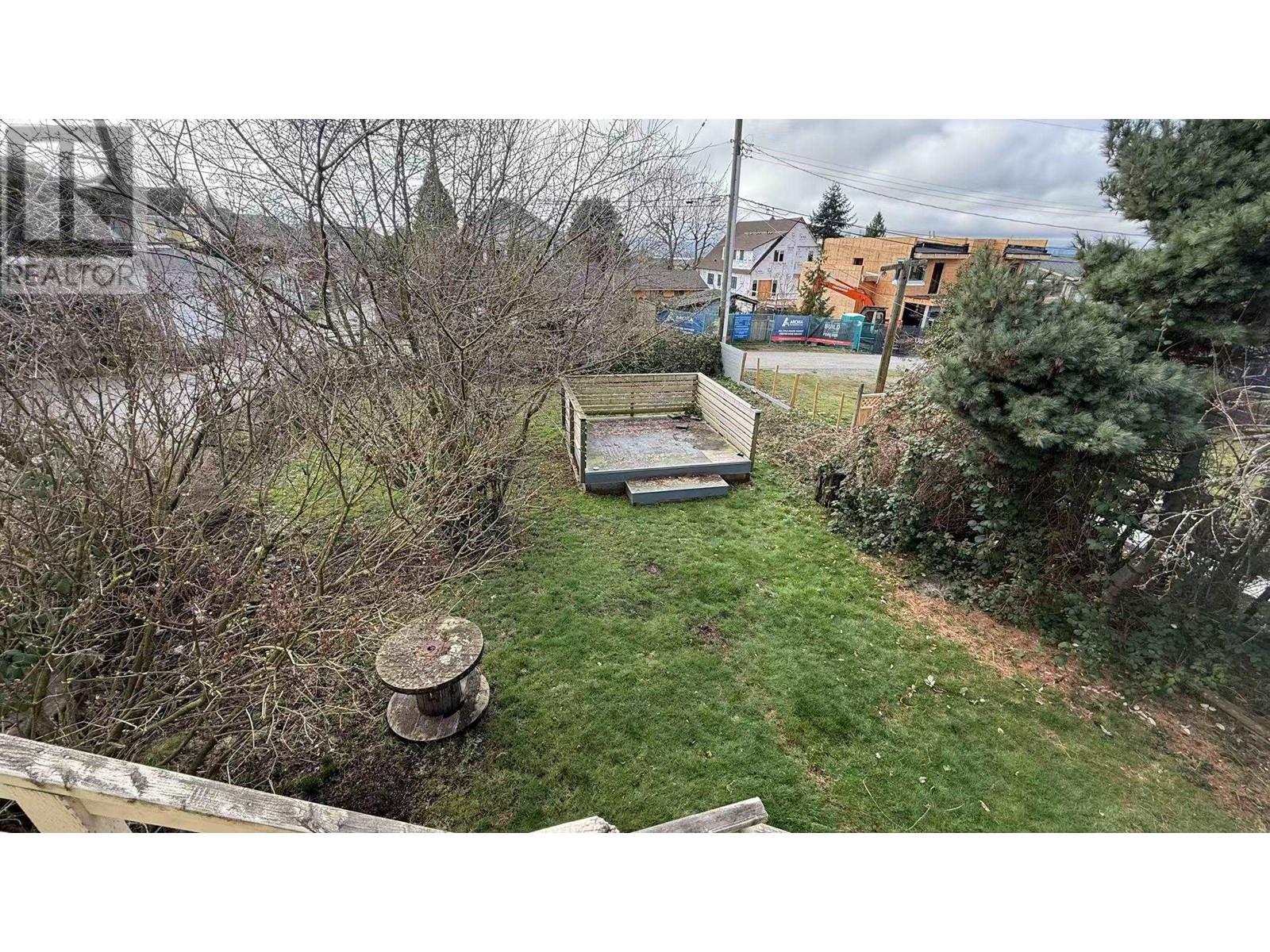 317 W 15th Street, North Vancouver, British Columbia  V7M 1S4 - Photo 6 - R2978174