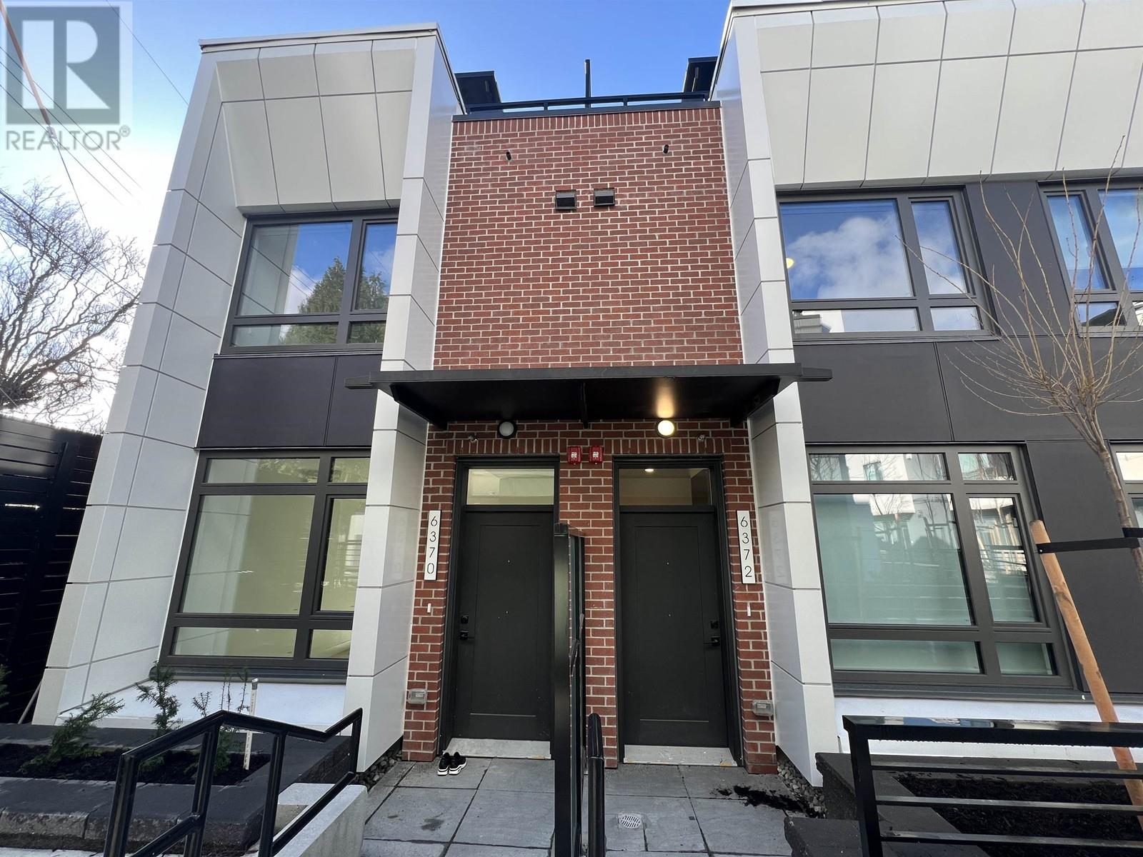 35 6370 Oak Street, Vancouver, British Columbia  V6M 2W4 - Photo 2 - R2979263