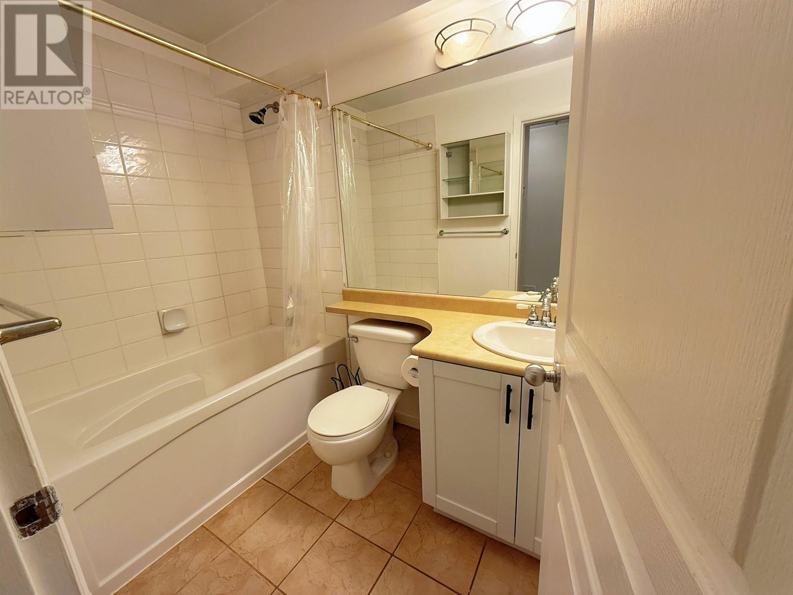 212 3727 W 10th Avenue, Vancouver, British Columbia  V6R 2G5 - Photo 9 - R2979413