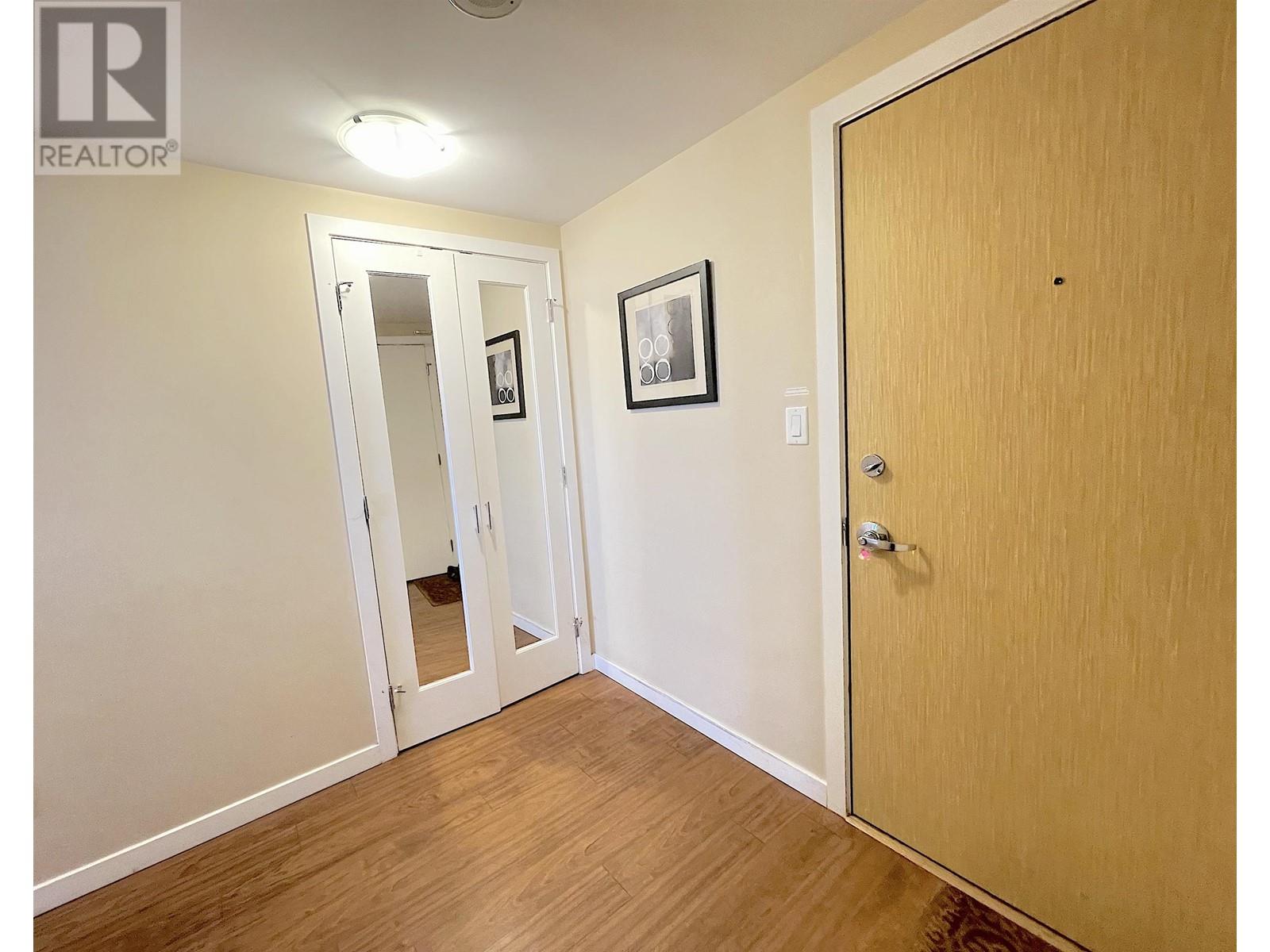 1102 8160 Lansdowne Road, Richmond, British Columbia  V6X 0A9 - Photo 3 - R2976265