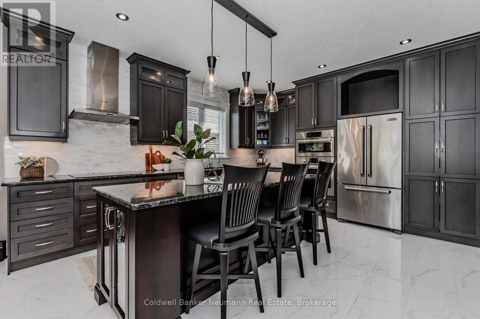 970 Reserve Avenue S, North Perth, Ontario  N4W 0B7 - Photo 2 - X12027683