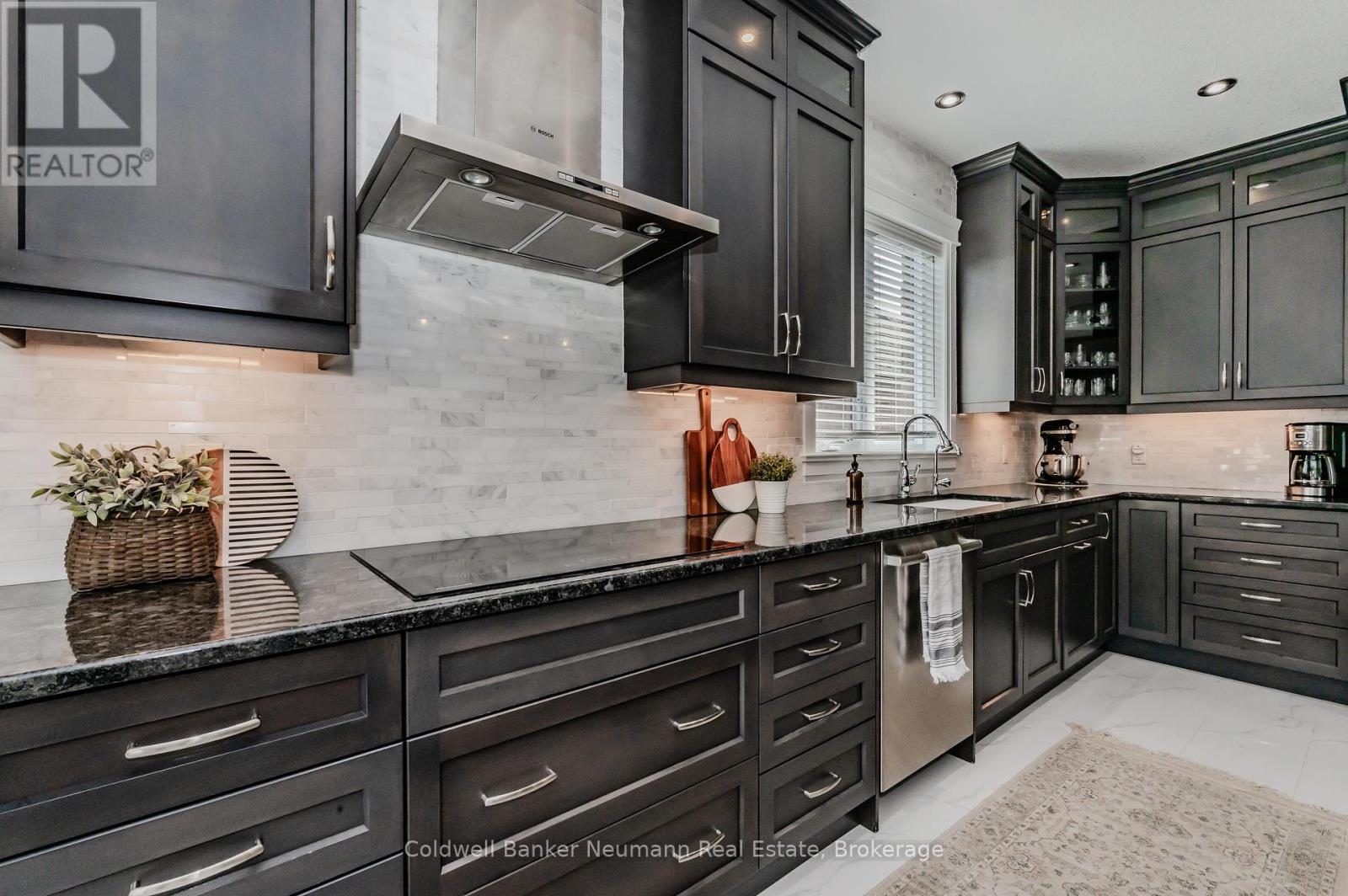 970 Reserve Avenue S, North Perth, Ontario  N4W 0B7 - Photo 6 - X12027683