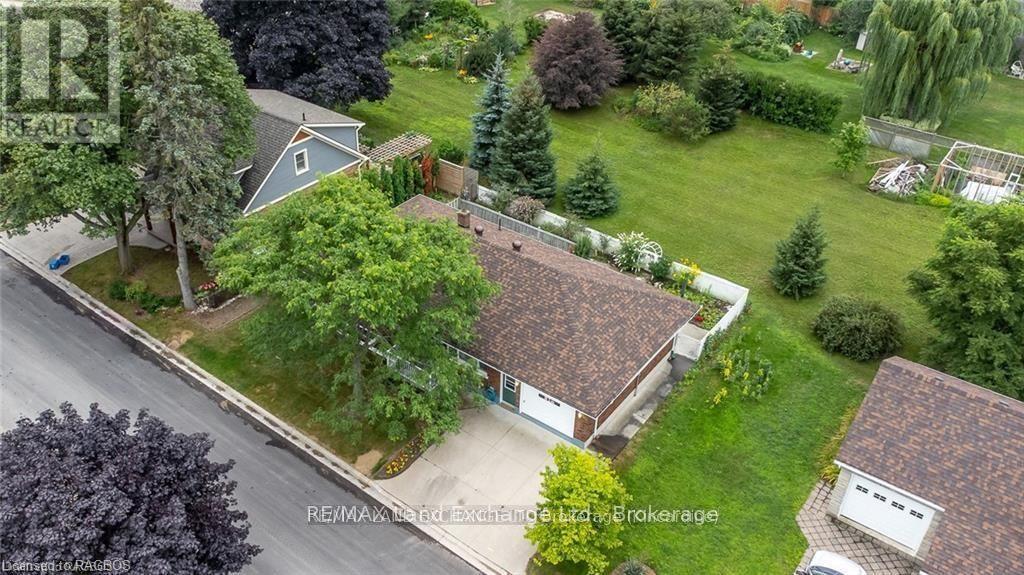 262 Gordon Street, Kincardine, Ontario  N2Z 2H5 - Photo 14 - X12027708