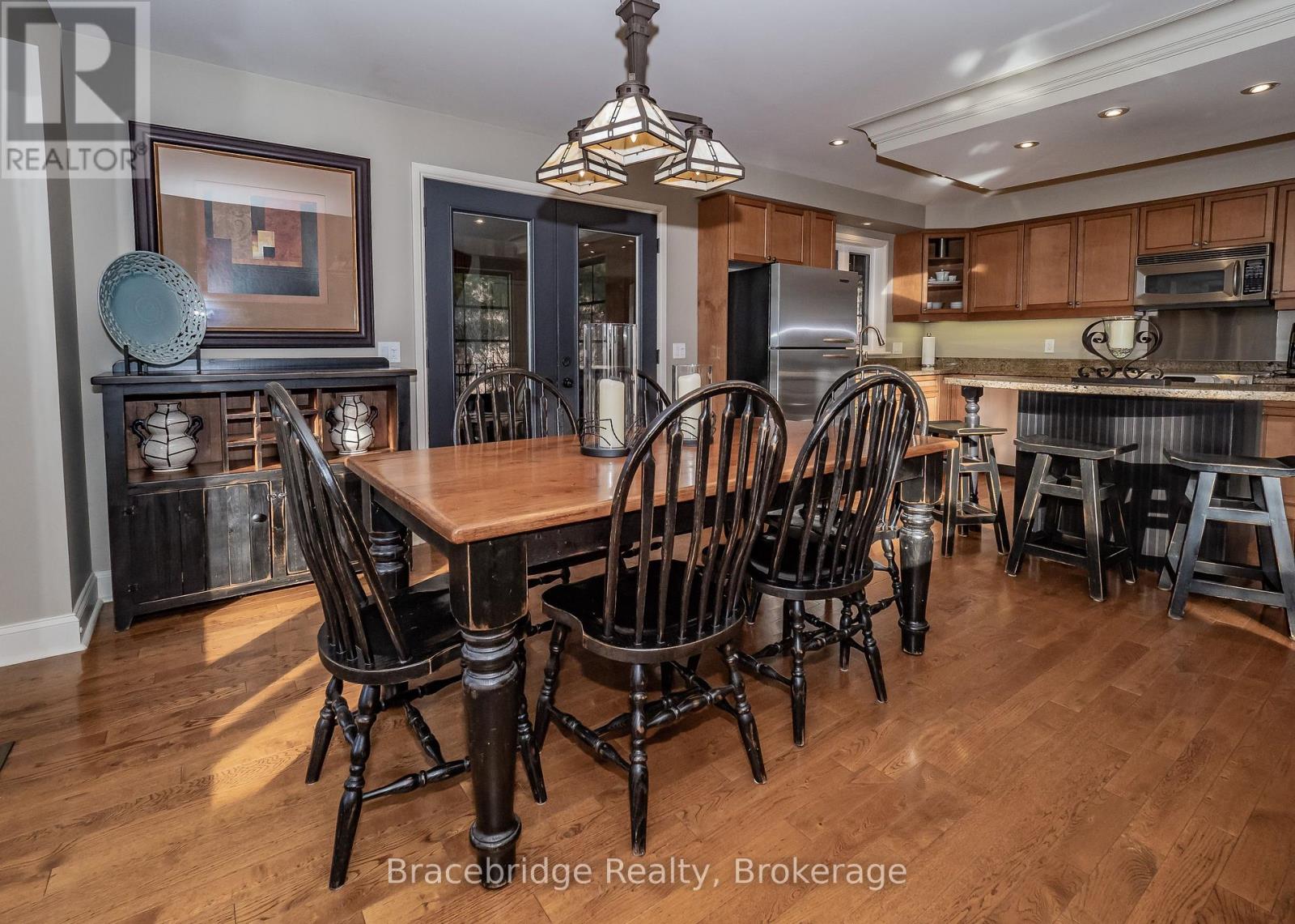 3876 Muskoka Road 118 Road W, Muskoka Lakes, Ontario  P0B 1J0 - Photo 7 - X12027714