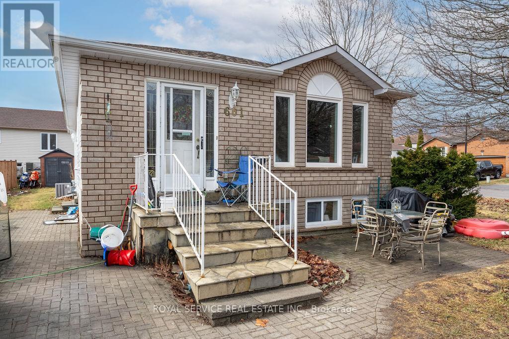 Property at 661 EWING STREET image 1