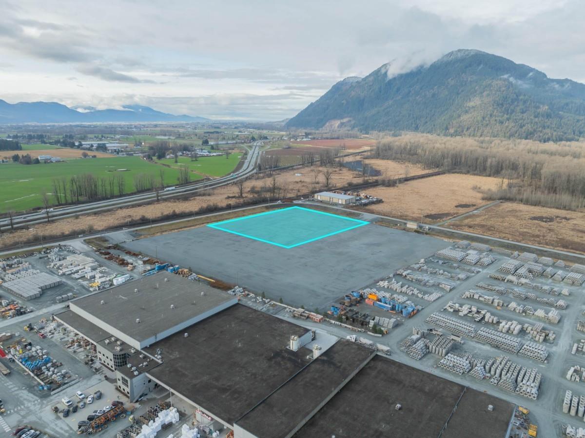 7560 Cannor Road, West Chilliwack, Chilliwack, British Columbia  V2R 5K1 - Photo 4 - C8067571