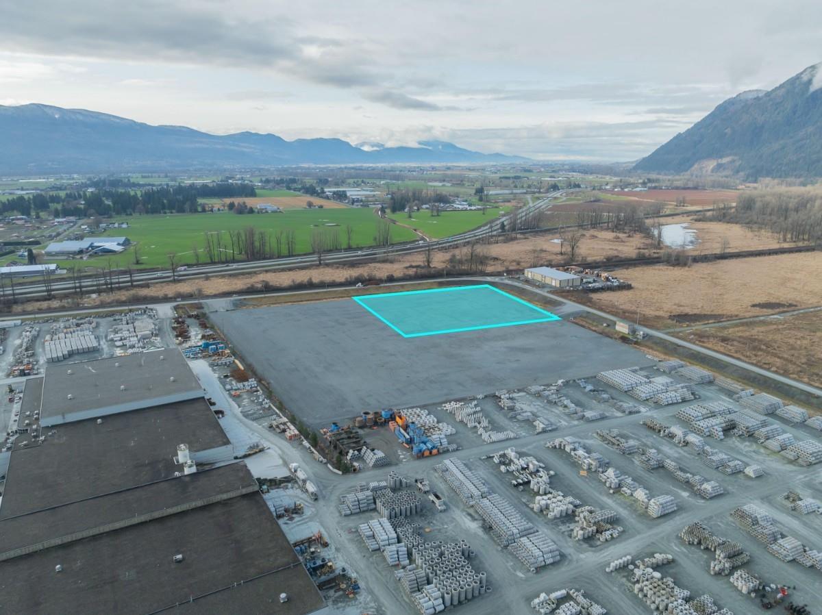 7560 Cannor Road, West Chilliwack, Chilliwack, British Columbia  V2R 5K1 - Photo 5 - C8067571