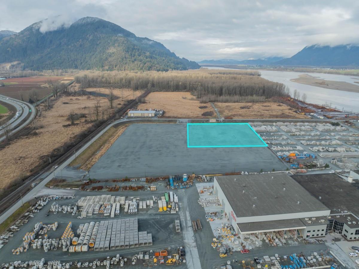7652 Cannor Road, West Chilliwack, Chilliwack, British Columbia  V2R 5K1 - Photo 5 - C8067574