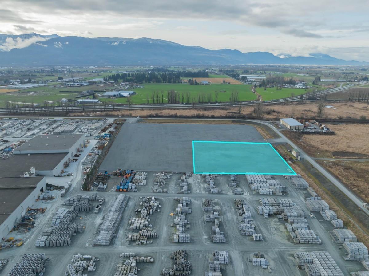 7652 Cannor Road, West Chilliwack, Chilliwack, British Columbia  V2R 5K1 - Photo 9 - C8067574