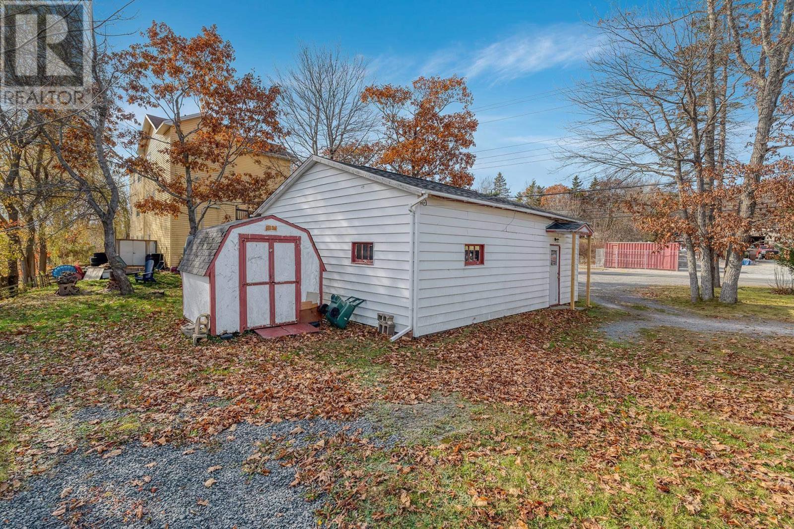 621 Rocky Lake Drive, Bedford, Nova Scotia  B4A 2T4 - Photo 39 - 202505230