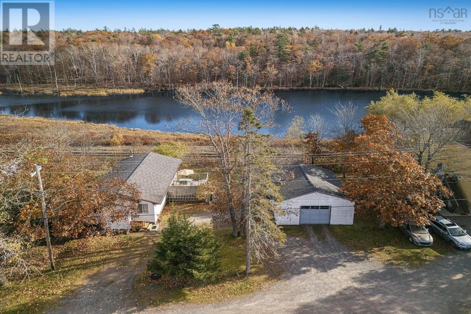 621 Rocky Lake Drive, Bedford, Nova Scotia  B4A 2T4 - Photo 45 - 202505230