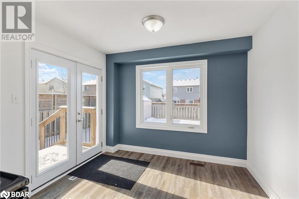 89 Hadden Crescent, Barrie, Ontario  L4M 6G7 - Photo 4 - 40706885