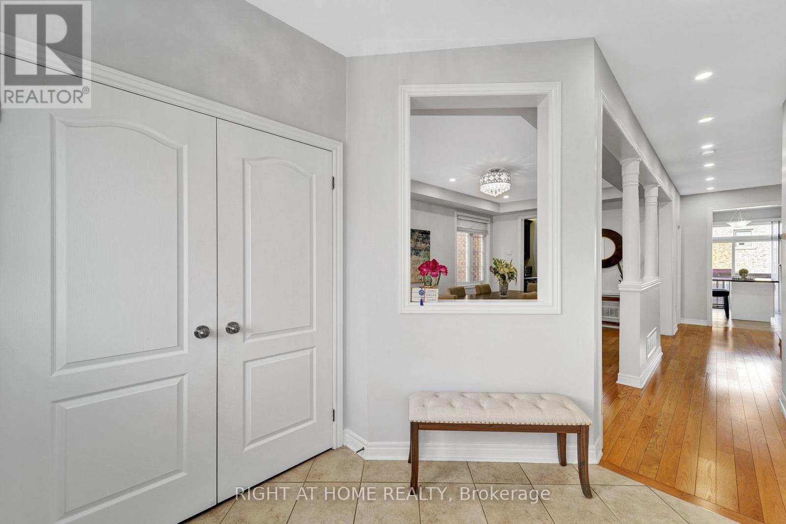 Property at 10 SEDORE STREET image 4