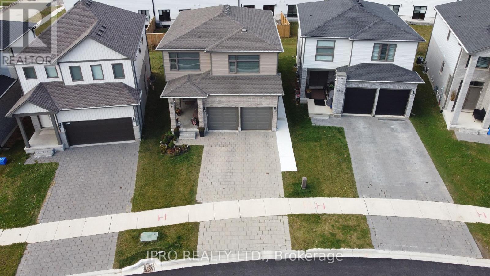Property at 3719 SOMERSTON CRESCENT image 1