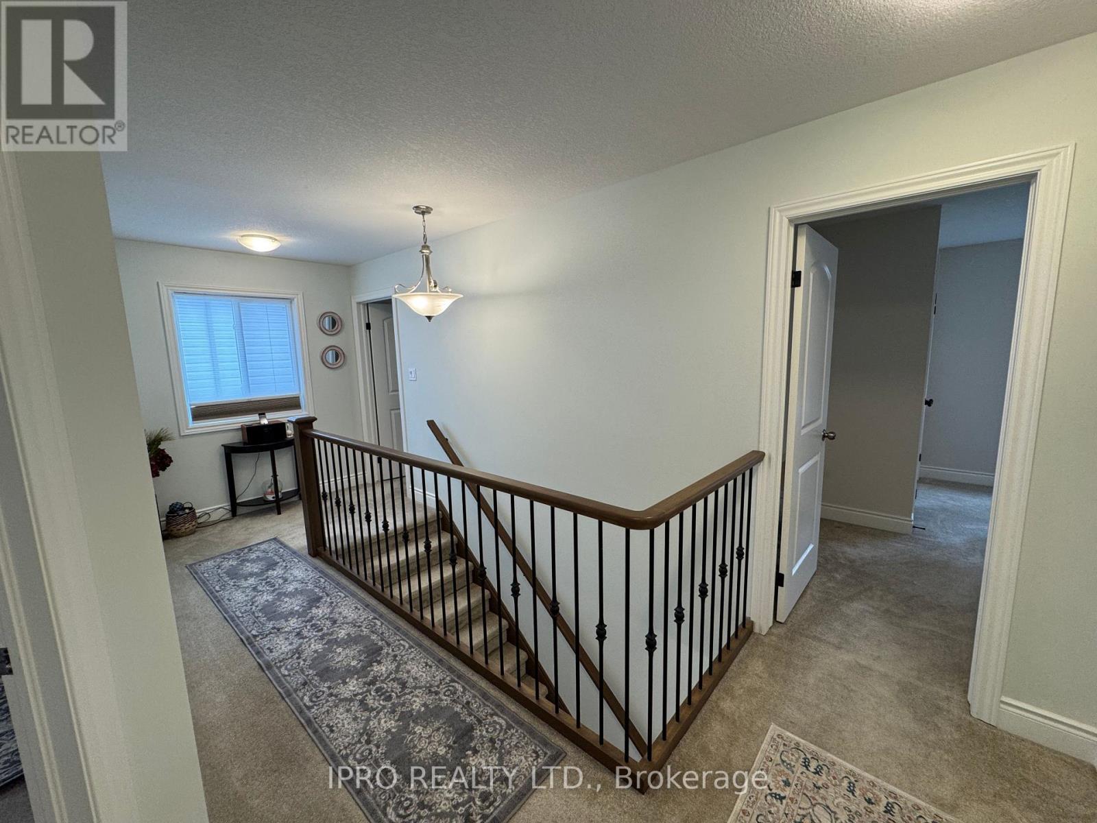 Photo 13 of 33 for 3719 Somerston Crescent