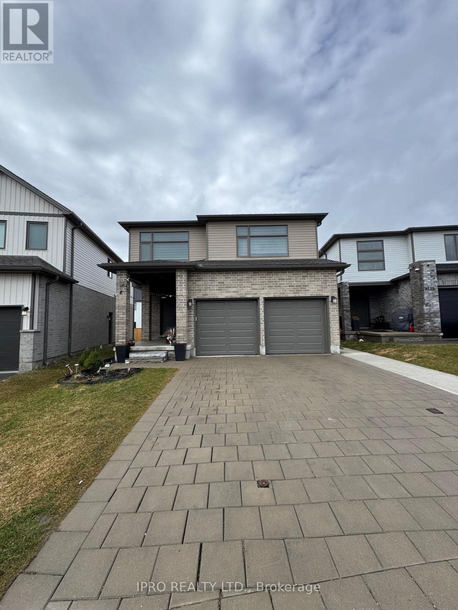 Photo 2 of 33 for 3719 Somerston Crescent