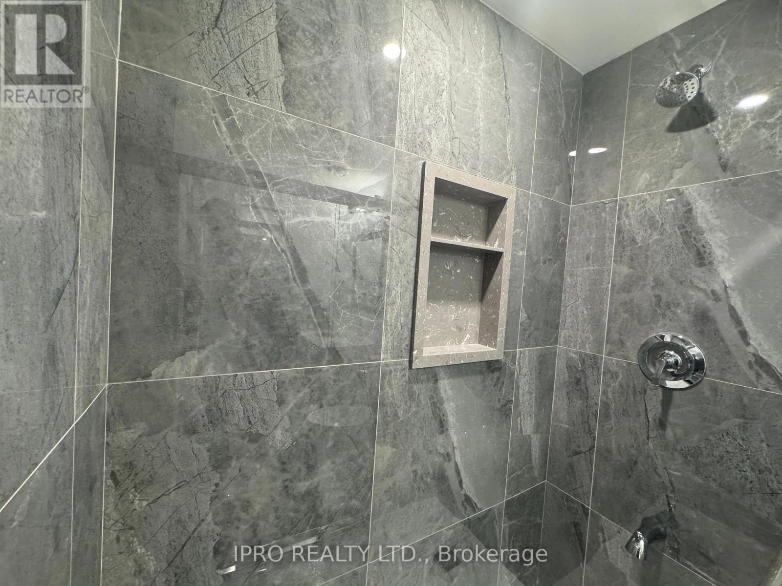 Photo 29 of 33 for 3719 Somerston Crescent