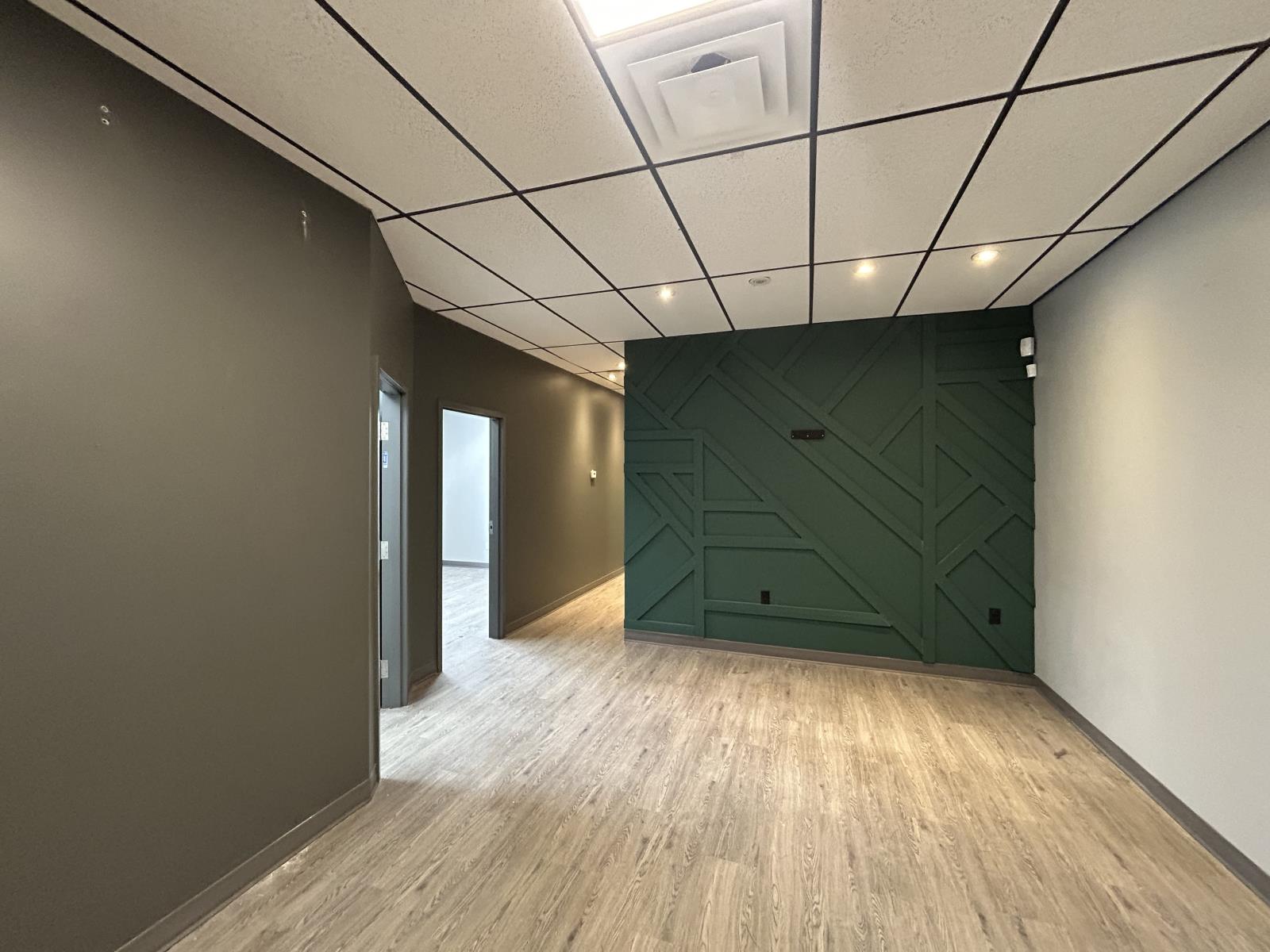 2989 Pembina Hwy, Winnipeg, Manitoba  R3T 2H5 - Photo 6 - 67d9d631ed27fc70a29e593d