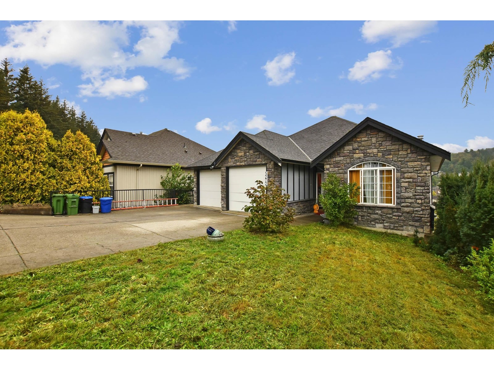 Property at 5272 WEEDEN PLACE image 2