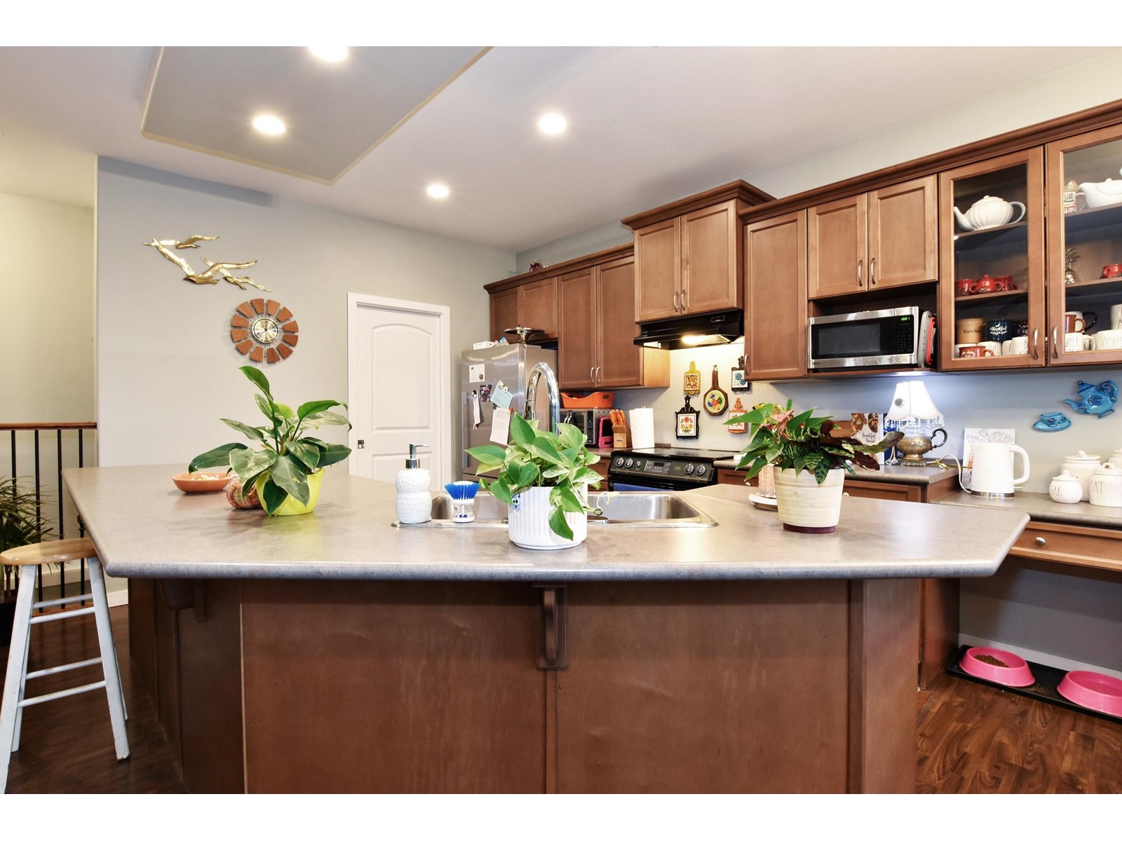 Property at 5272 WEEDEN PLACE image 5