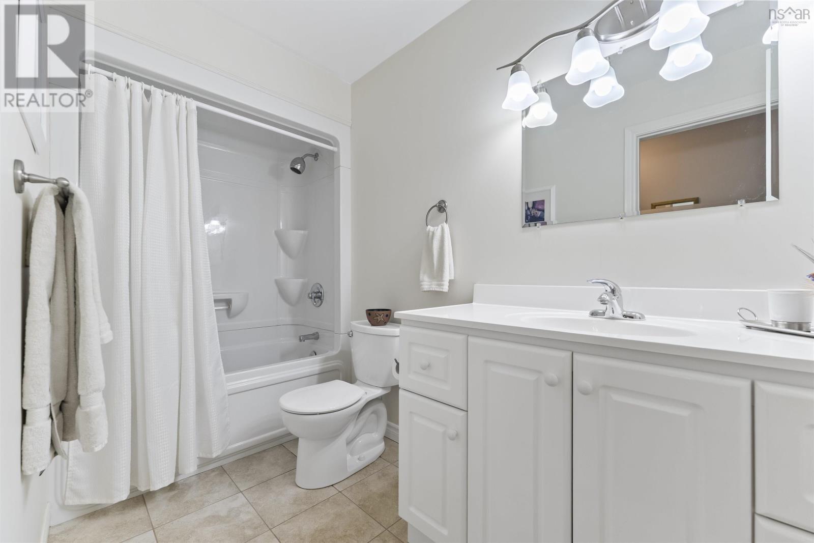 267 Douglas Crescent, Halifax, Nova Scotia  B3M 3B6 - Photo 18 - 202505235