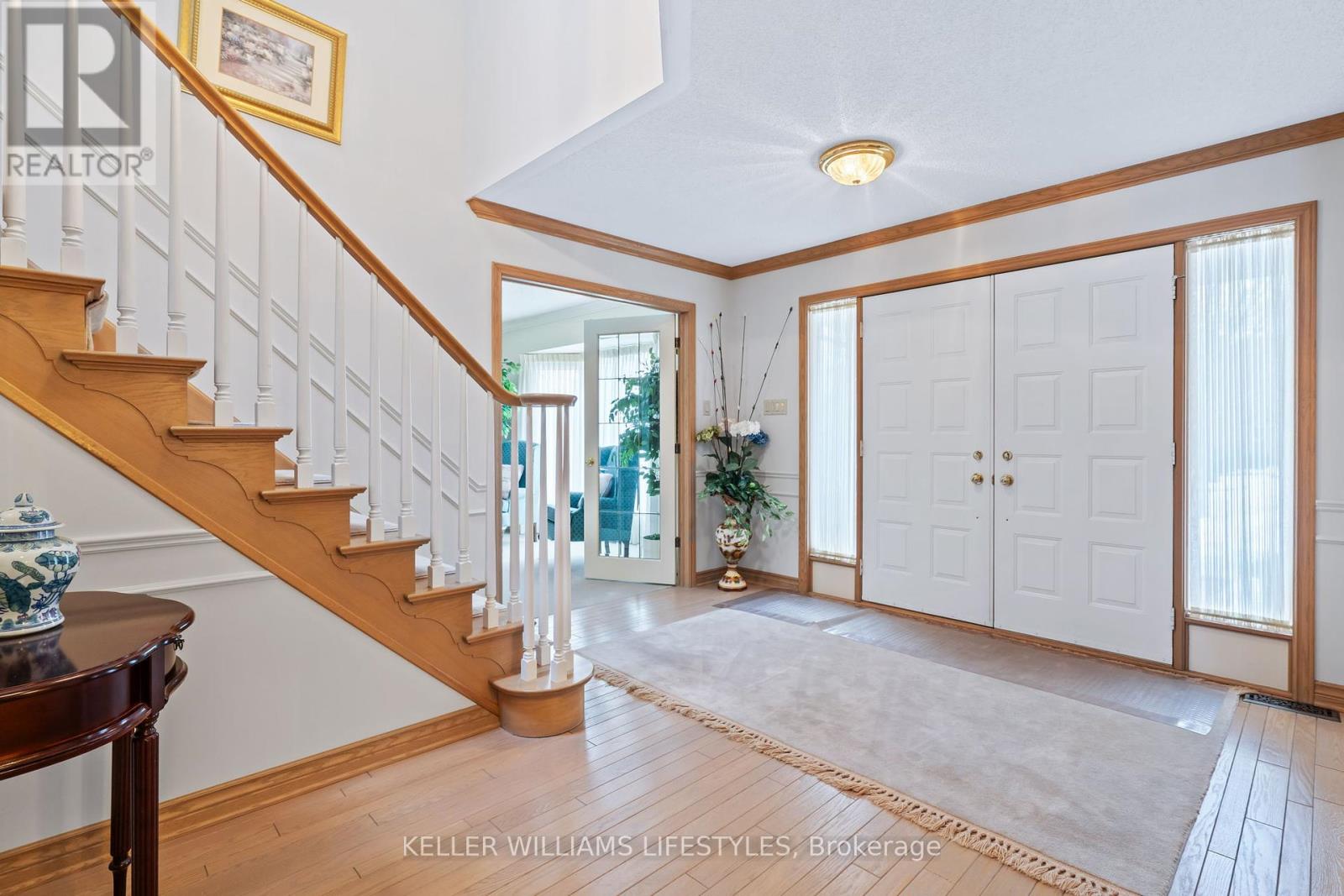 Property at 122 LONGVIEW COURT image 4