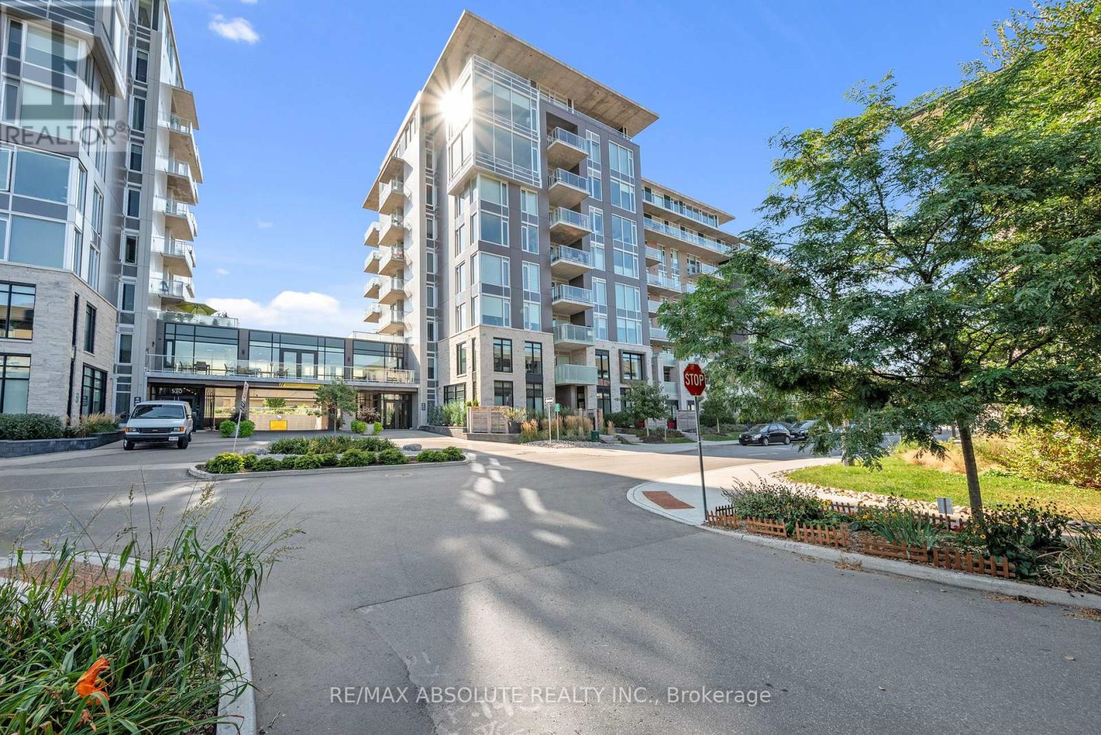 Property at 510 - 570 DE MAZENOD AVENUE image 2