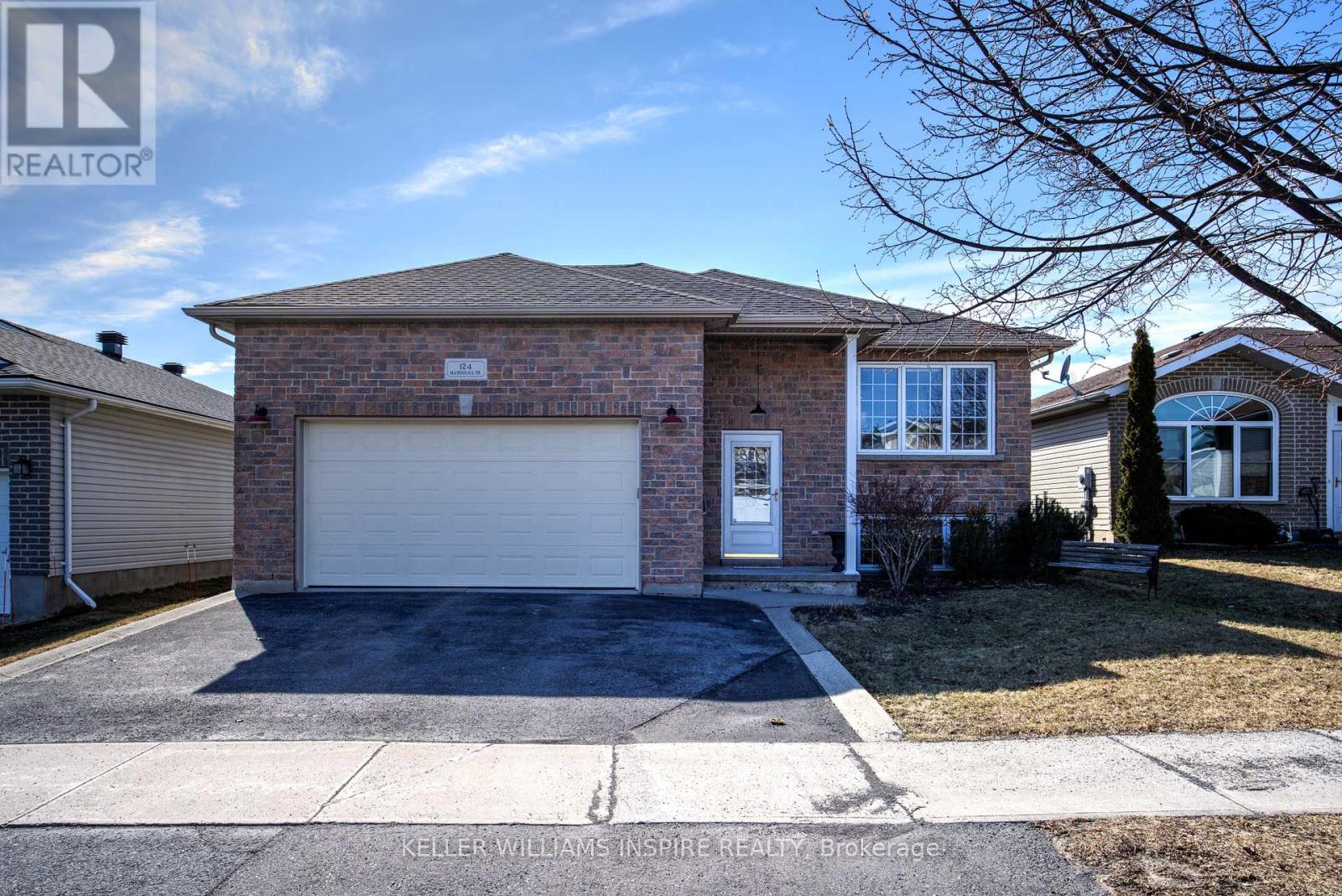 Property at 124 MACDOUGALL DRIVE image 1