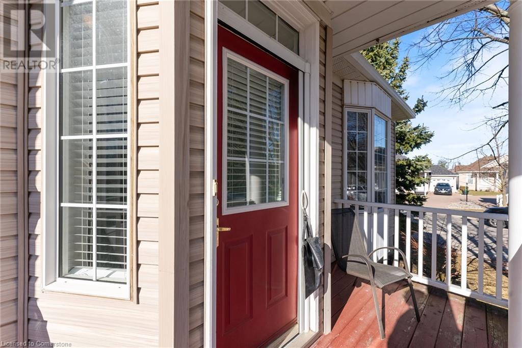 Property at 54 SILVERBIRCH Boulevard image 4