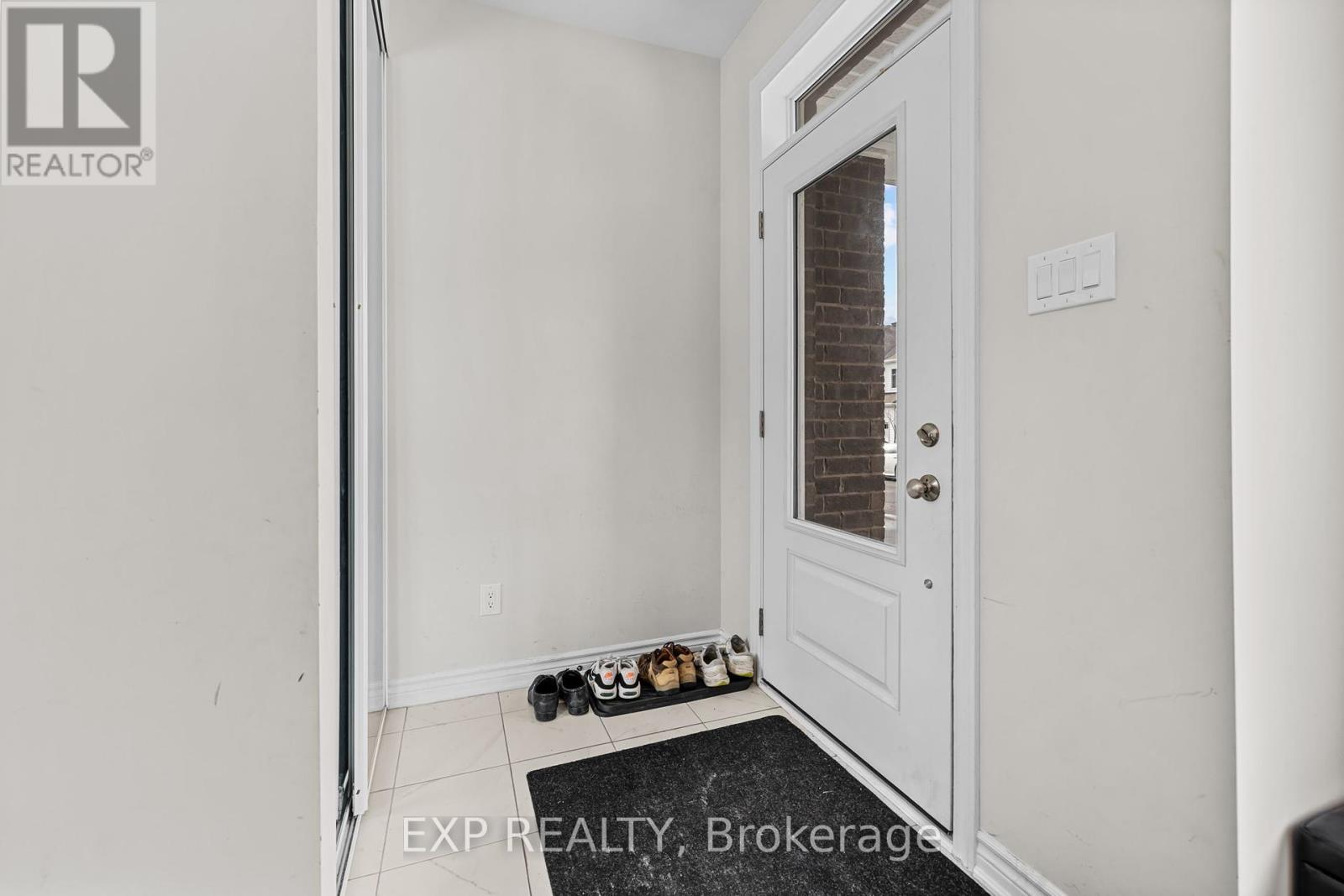 Property at 229 APPALACHIAN CIRCLE image 5