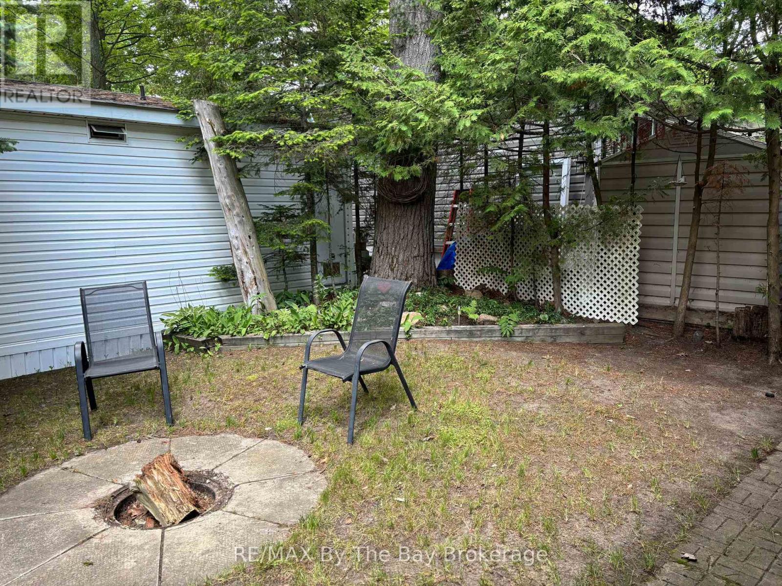 154 - 85 Theme Park Drive, Wasaga Beach, Ontario  L9Z 1X7 - Photo 10 - S12027880