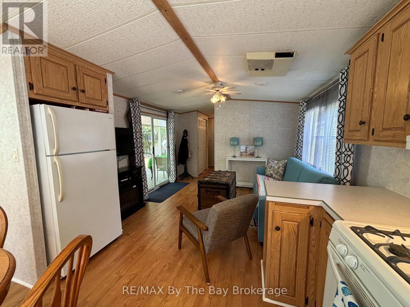 154 - 85 Theme Park Drive, Wasaga Beach, Ontario  L9Z 1X7 - Photo 20 - S12027880