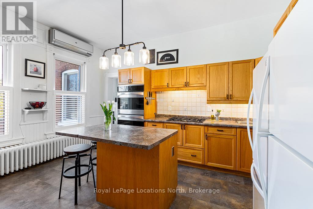 72 Colborne Street, Goderich, Ontario  N7A 2V9 - Photo 11 - X12027860
