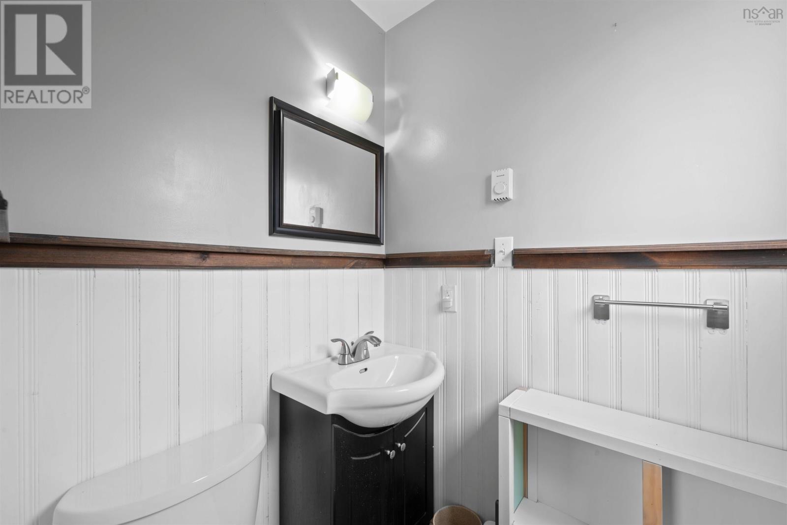 90 Woodland Avenue, Dartmouth, Nova Scotia  B3A 3K3 - Photo 14 - 202505244