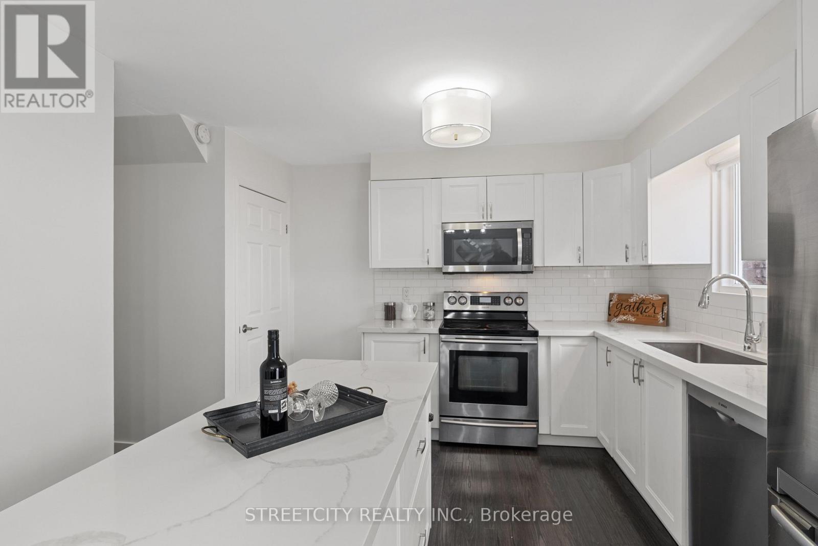 Photo 12 of 42 for 1884 Marconi Boulevard