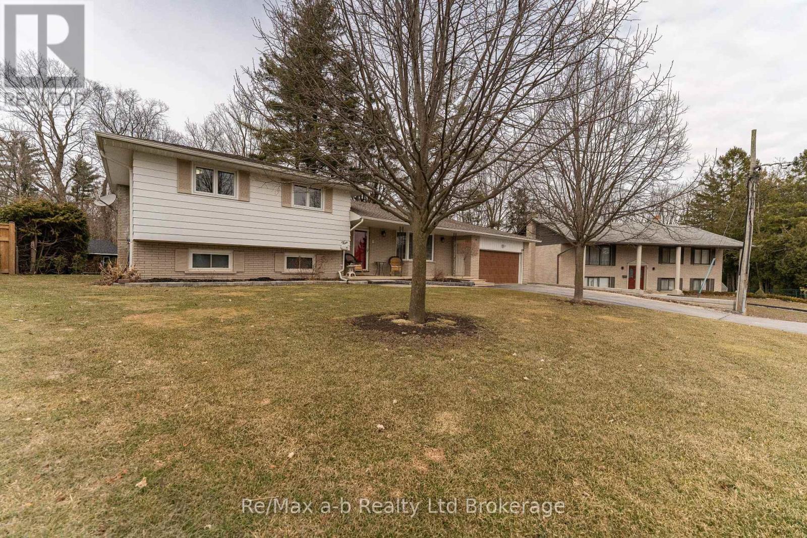 Property at 4 BURDOCK COURT image 2