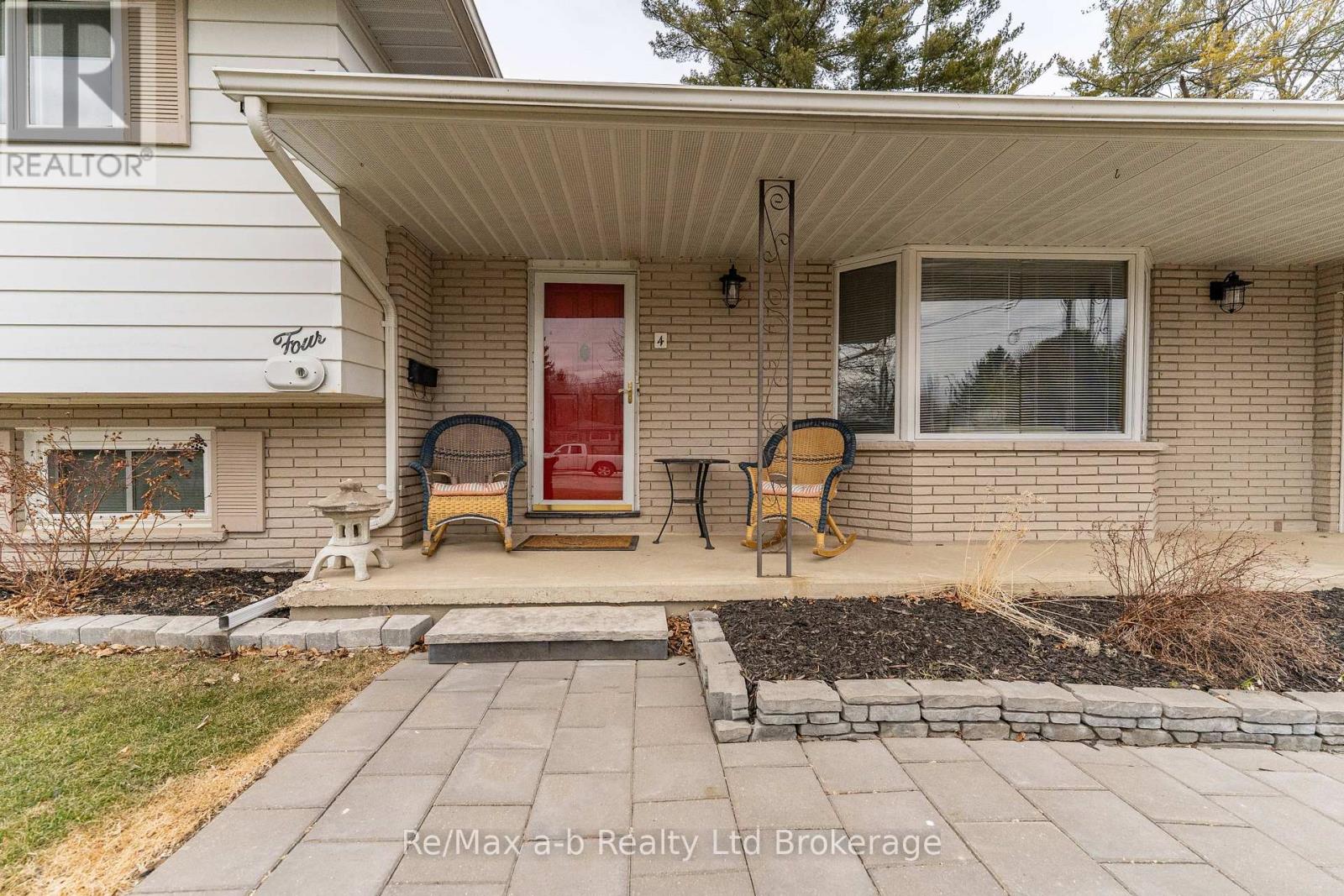 Property at 4 BURDOCK COURT image 3