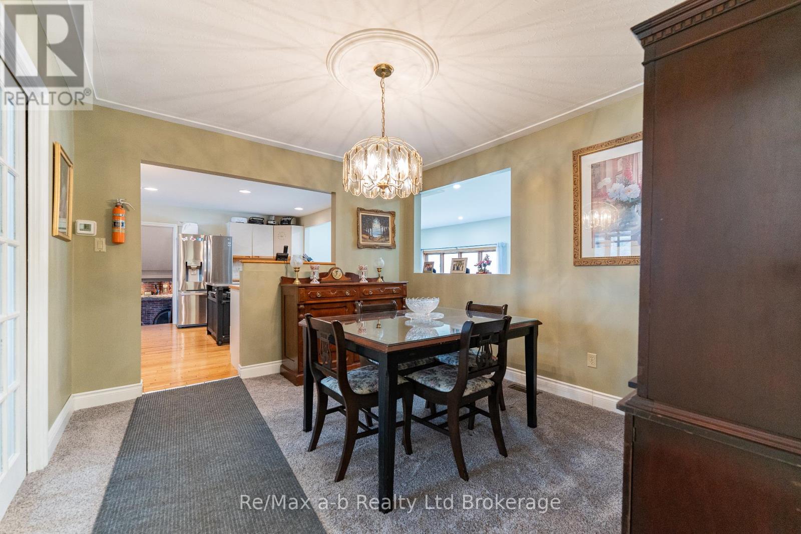 Property at 4 BURDOCK COURT image 5