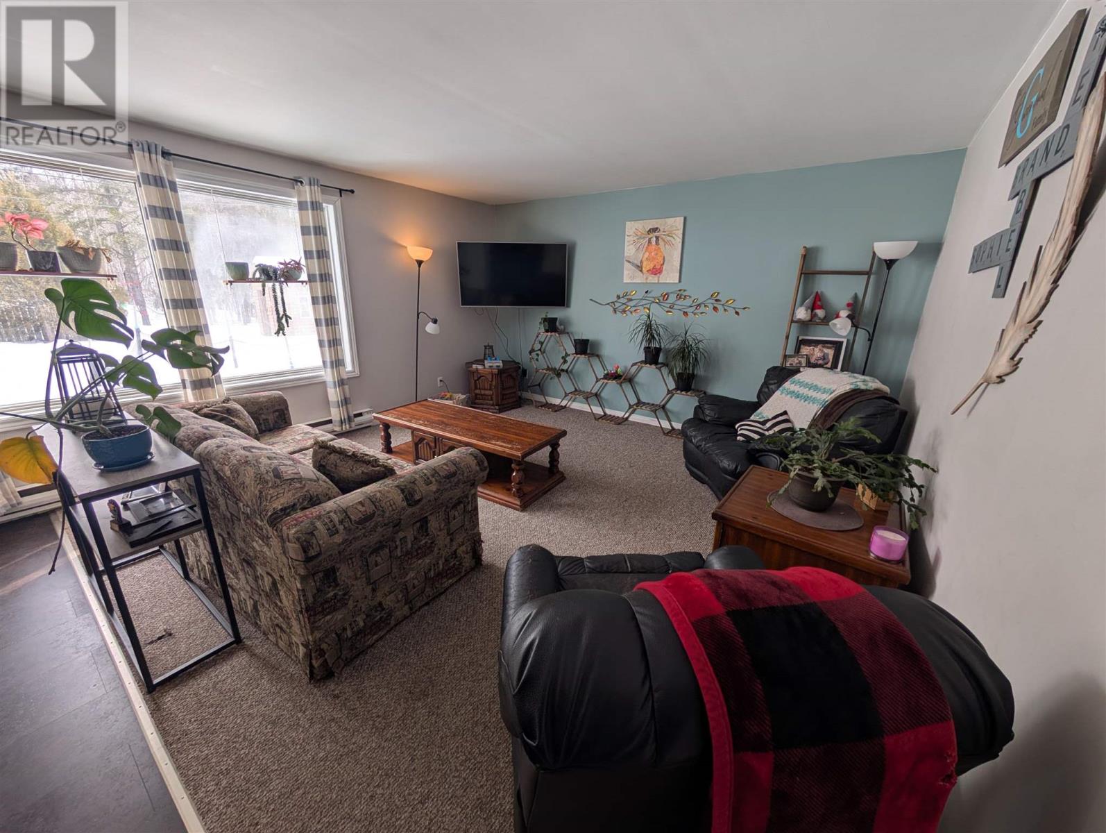 20 Niagara Dr, White River, Ontario  P0M 3G0 - Photo 12 - SM250502