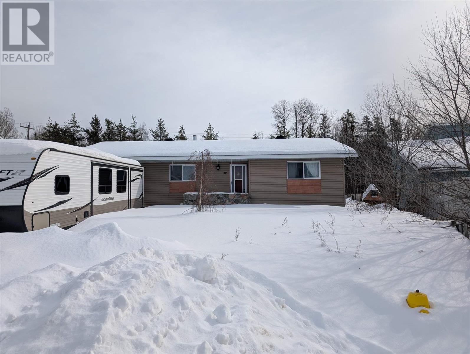 20 Niagara Dr, White River, Ontario  P0M 3G0 - Photo 2 - SM250502