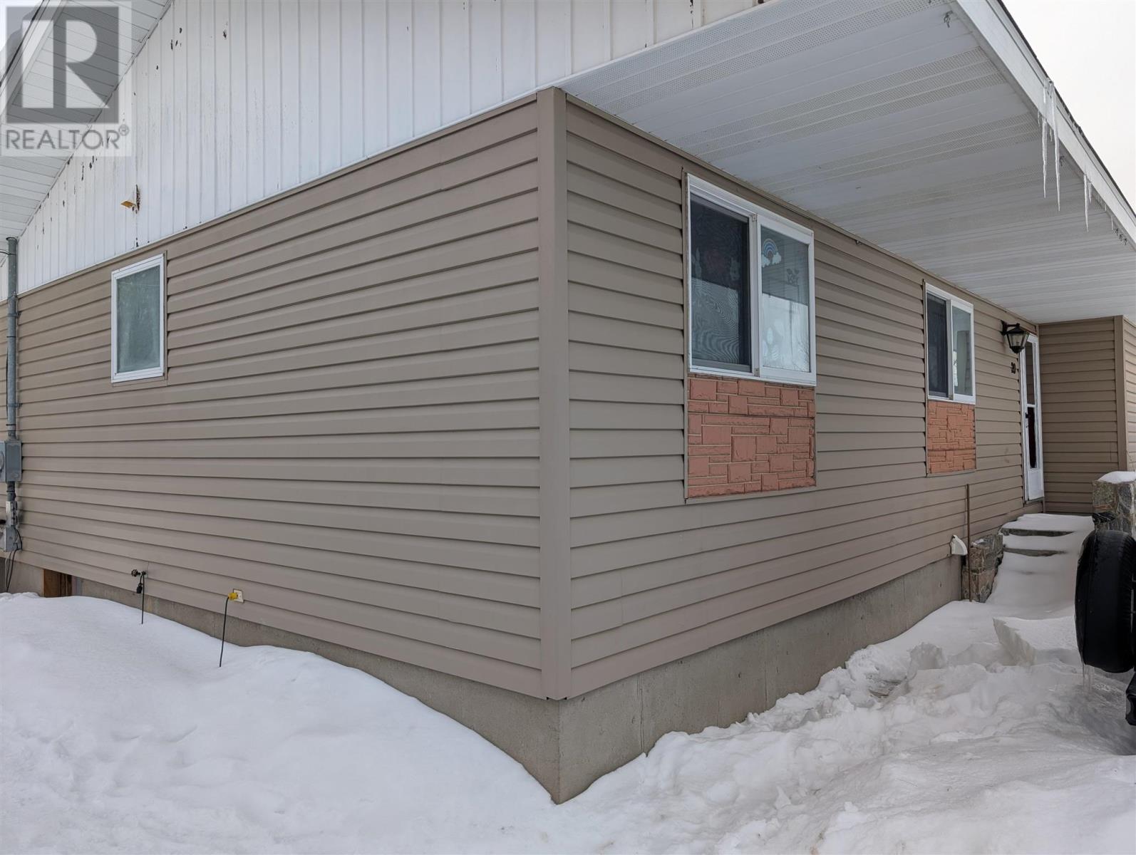 20 Niagara Dr, White River, Ontario  P0M 3G0 - Photo 3 - SM250502