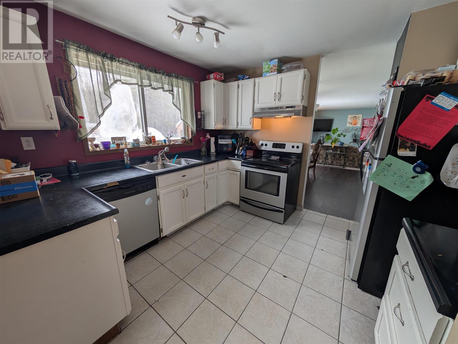 20 Niagara Dr, White River, Ontario  P0M 3G0 - Photo 9 - SM250502