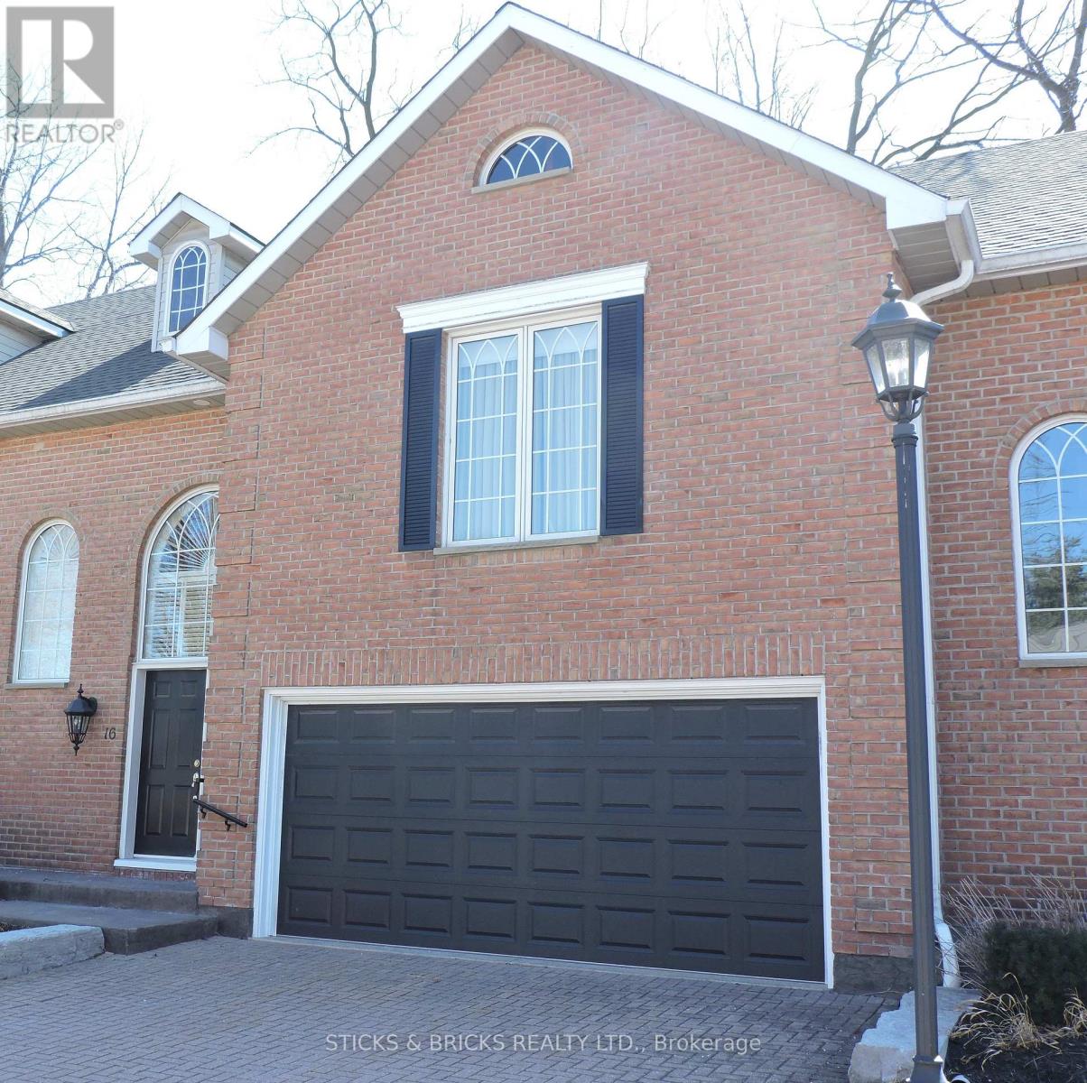 Property at 16 - 4667 PORTAGE ROAD W image 1