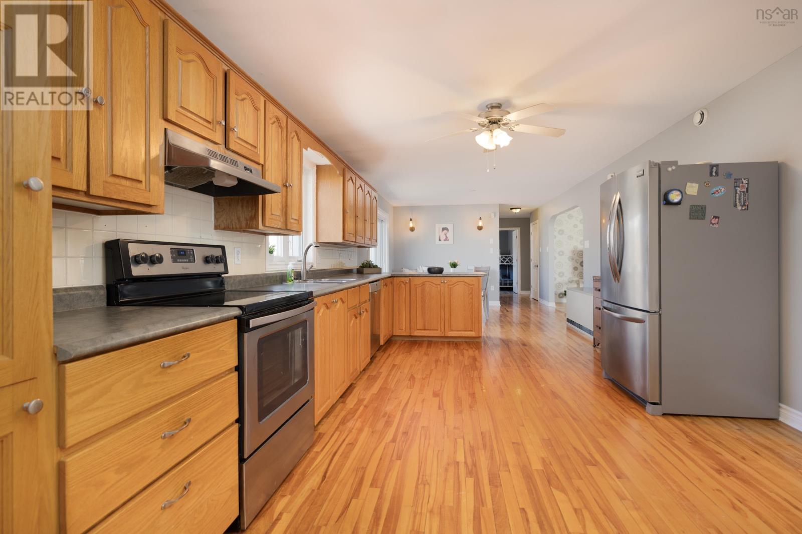 2210 Shore Road, Eastern Passage, Nova Scotia  B3G 1H6 - Photo 7 - 202505247