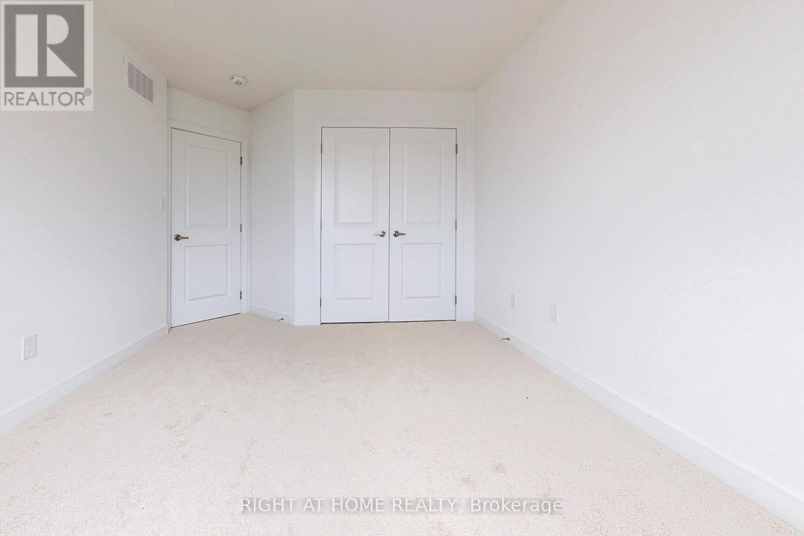 68 Blue Forest Crescent, Barrie, Ontario  L9J 0N4 - Photo 32 - S12027939