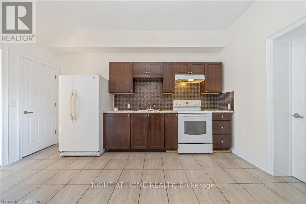 136 Macnab Street N, Hamilton, Ontario  L8R 2M3 - Photo 11 - X12027983