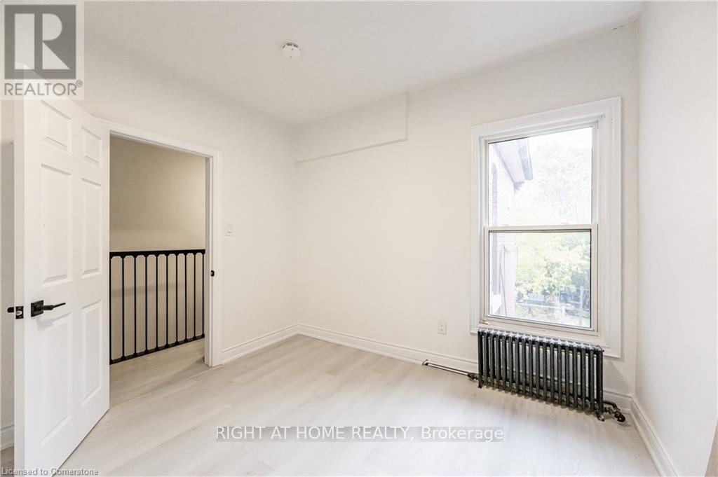 136 Macnab Street N, Hamilton, Ontario  L8R 2M3 - Photo 13 - X12027983