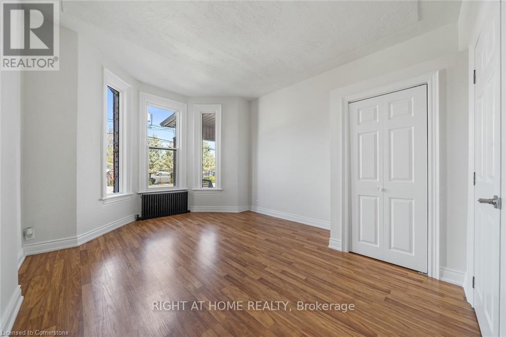 136 Macnab Street N, Hamilton, Ontario  L8R 2M3 - Photo 7 - X12027983