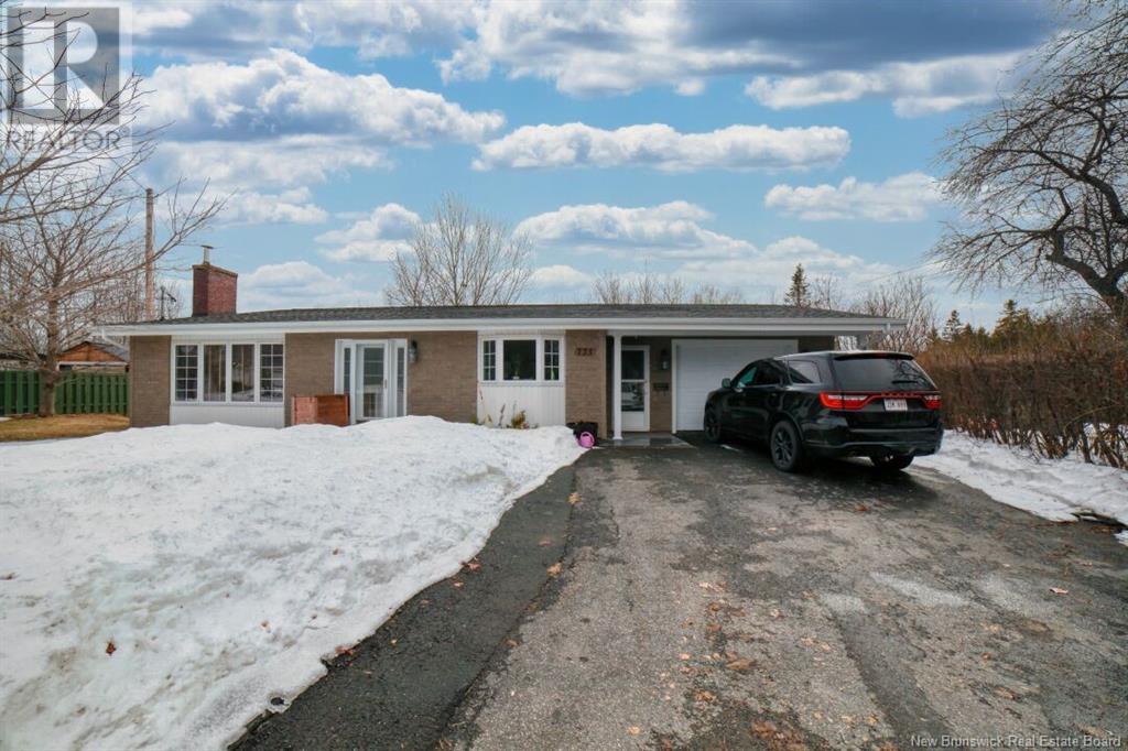 Property at 735 Assumption image 1